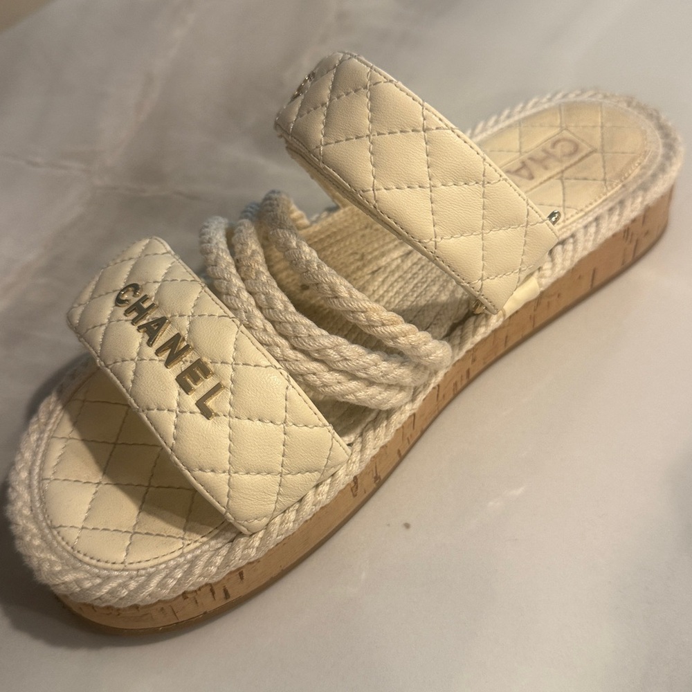 CHANEL Cream Quilted Rope Strap Slide Sandals - Picture 4 of 11